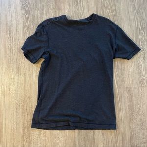 Lululemon fundamental tee